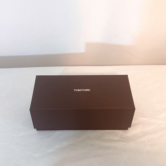 NIB TOM FORD Milla Aviators 59mm in Silver Violet - Picture 3 of 5